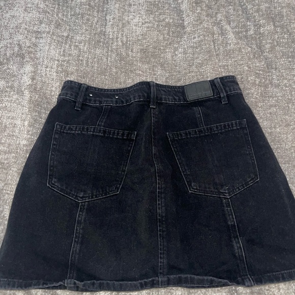 American Eagle Black Mini Skirt Size 4 - Picture 4 of 7
